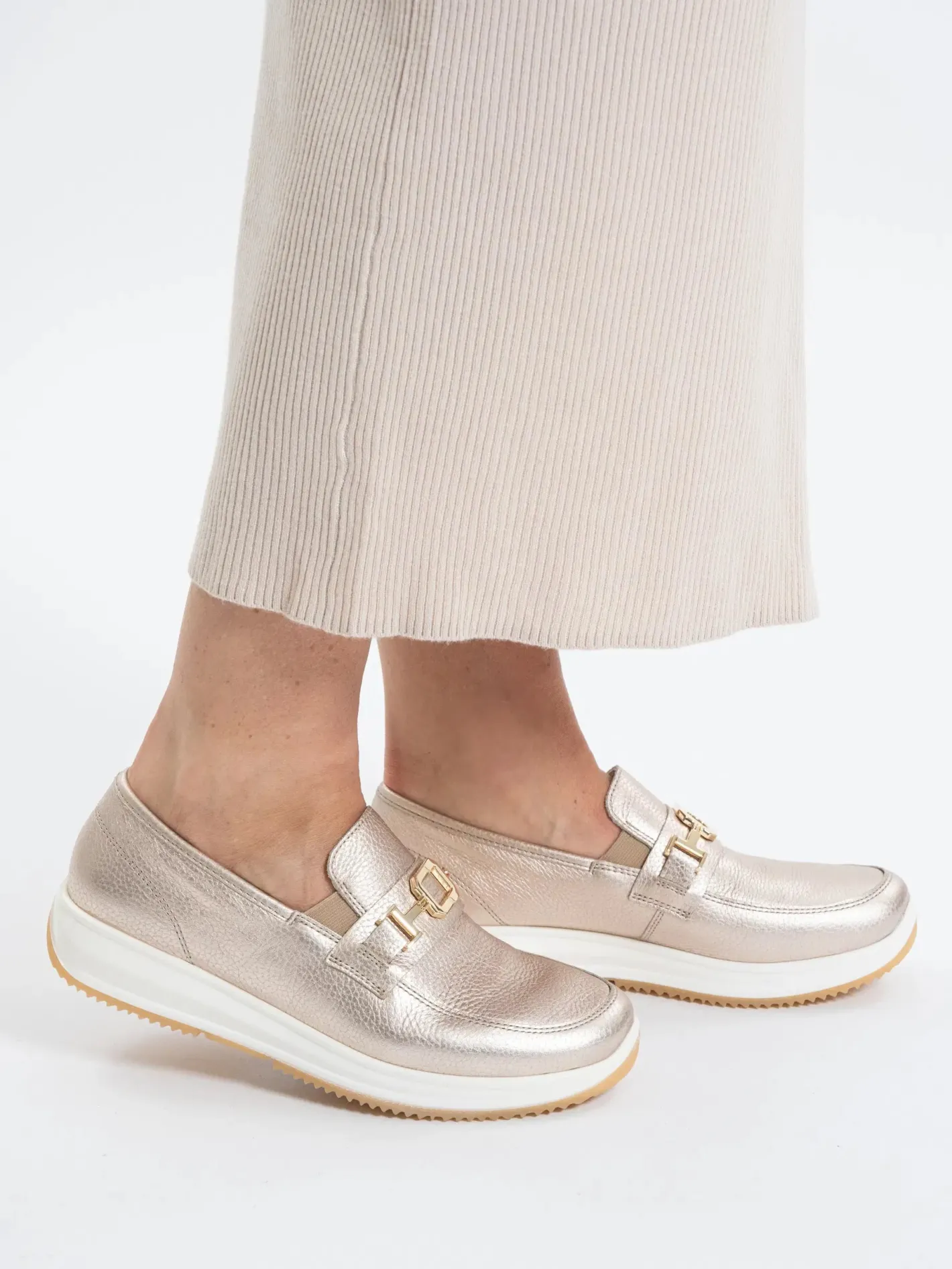 ara___gold_wedge_loafer_1.webp Ara - 25528 Gold Wedge Loafer