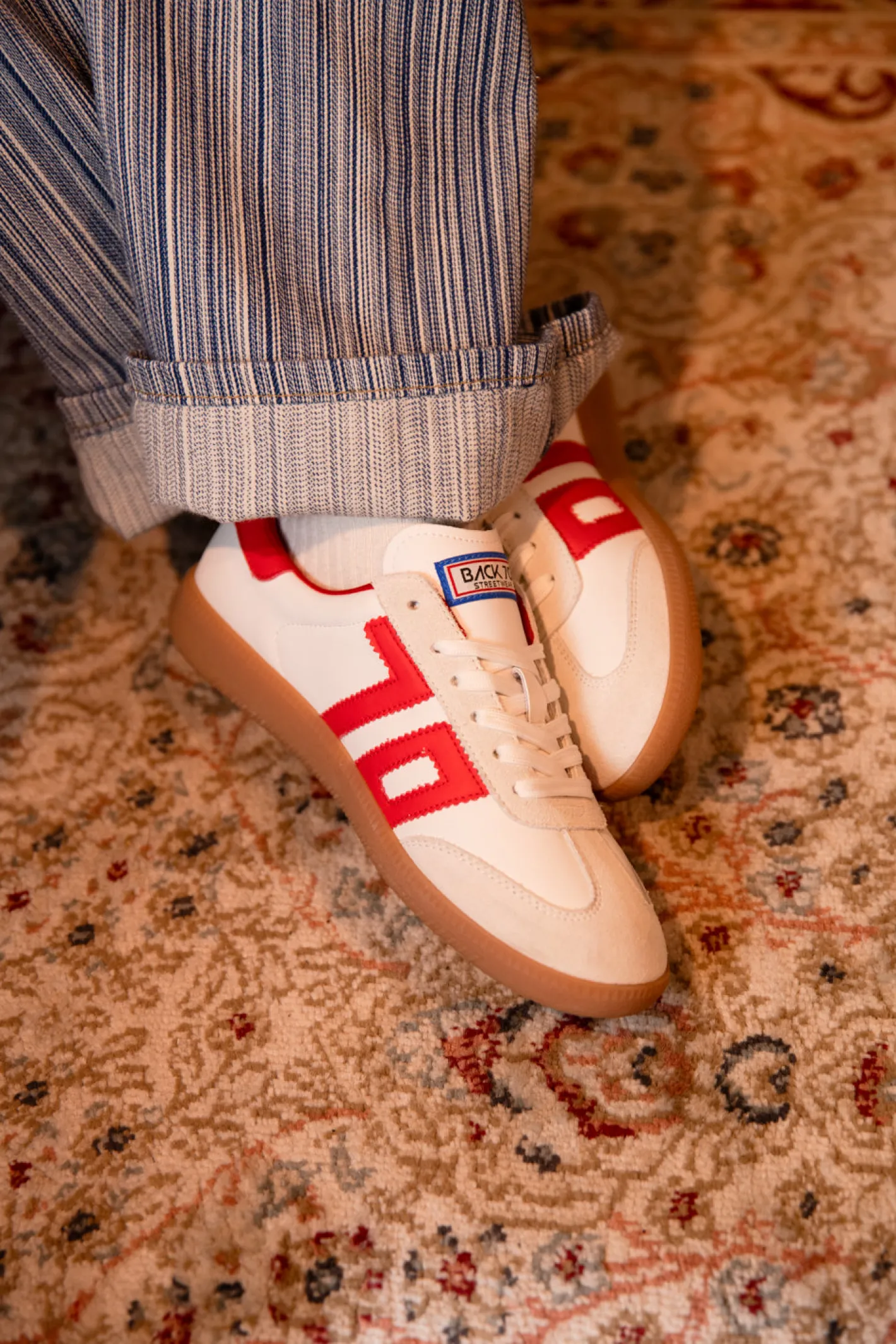 back____white_amp_red_tra_2.webp Back 70 - 2505-09 White & Red Trainer