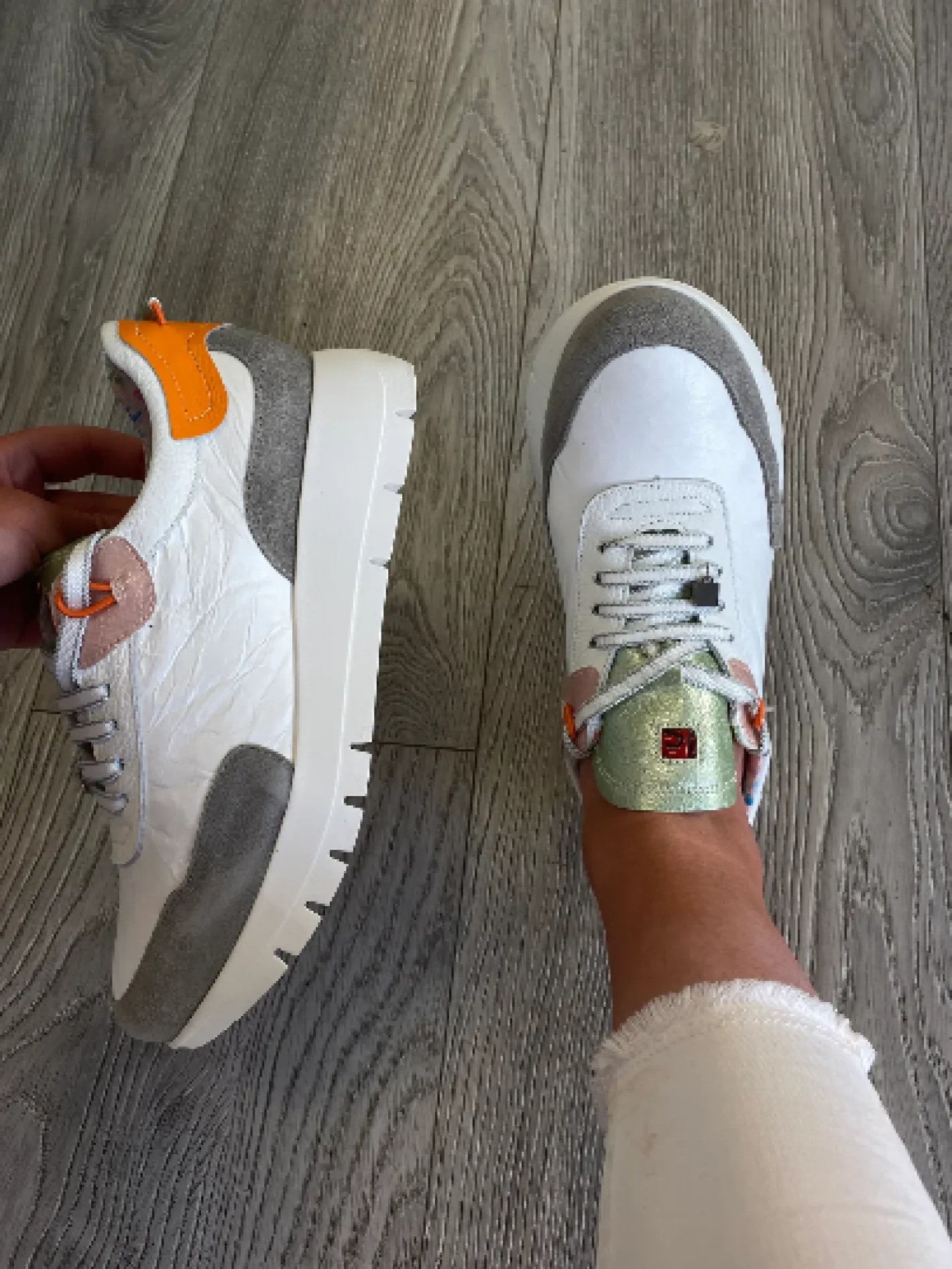 jose_saenz___white_and_gr_1.webp Jose Saenz - 2287 White and Grey Trainer