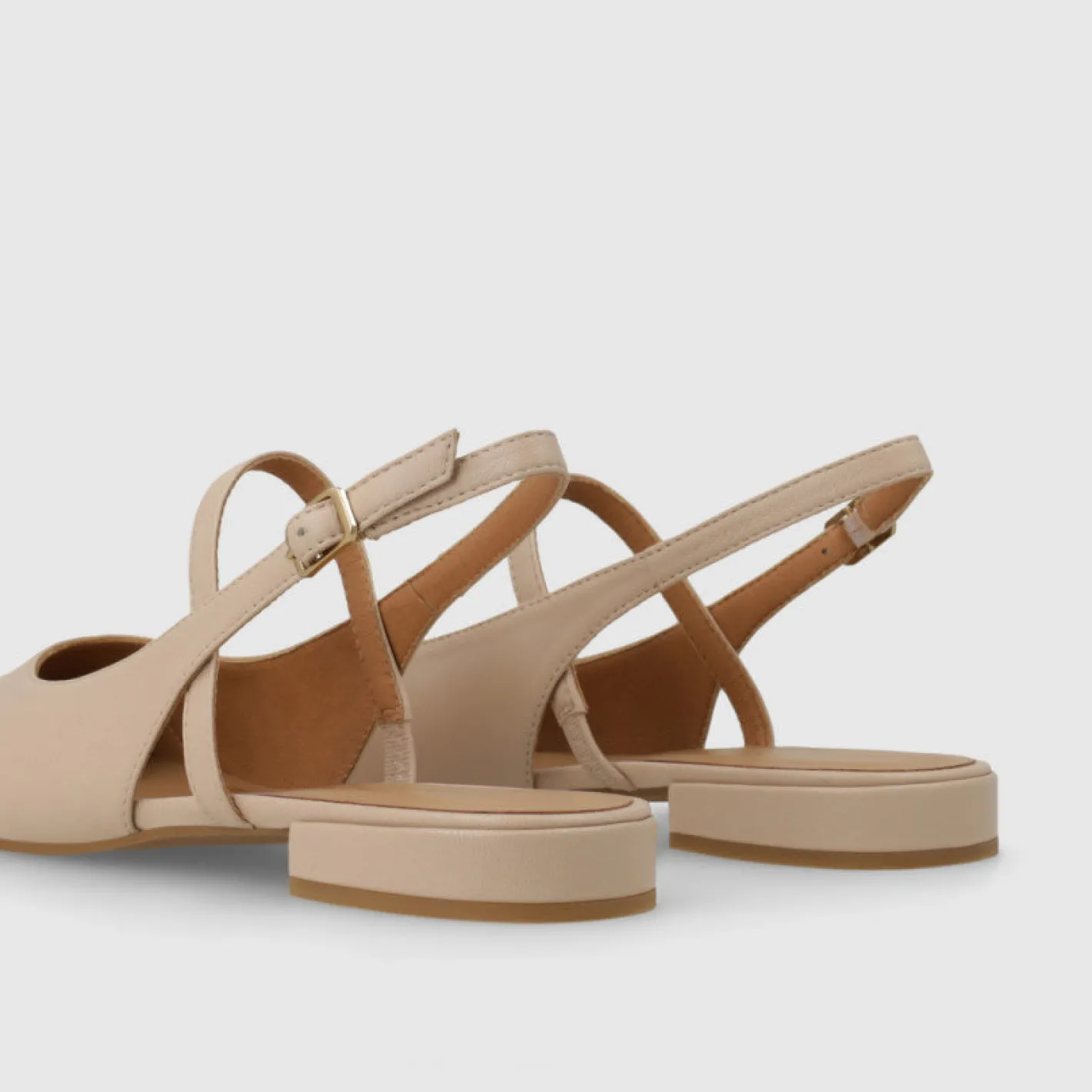 lodi__amb_cream_amp_taupe_2.webp Lodi - AMB5327 Cream & Taupe Slingback