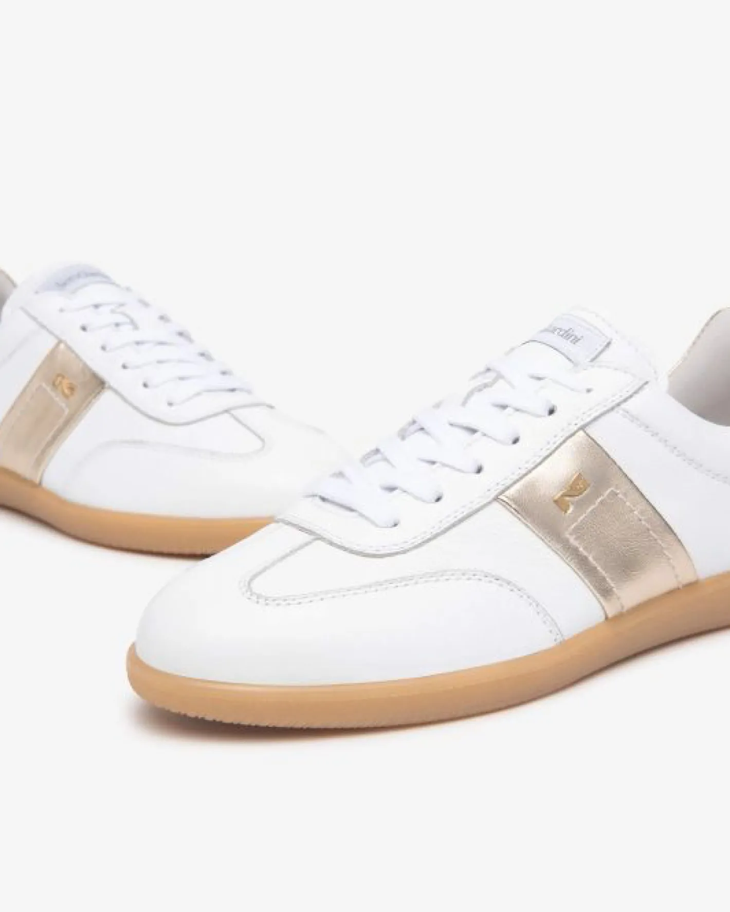 nerogiardini__white_and_g_2.webp NeroGiardini - White and Gold Retro Trainer