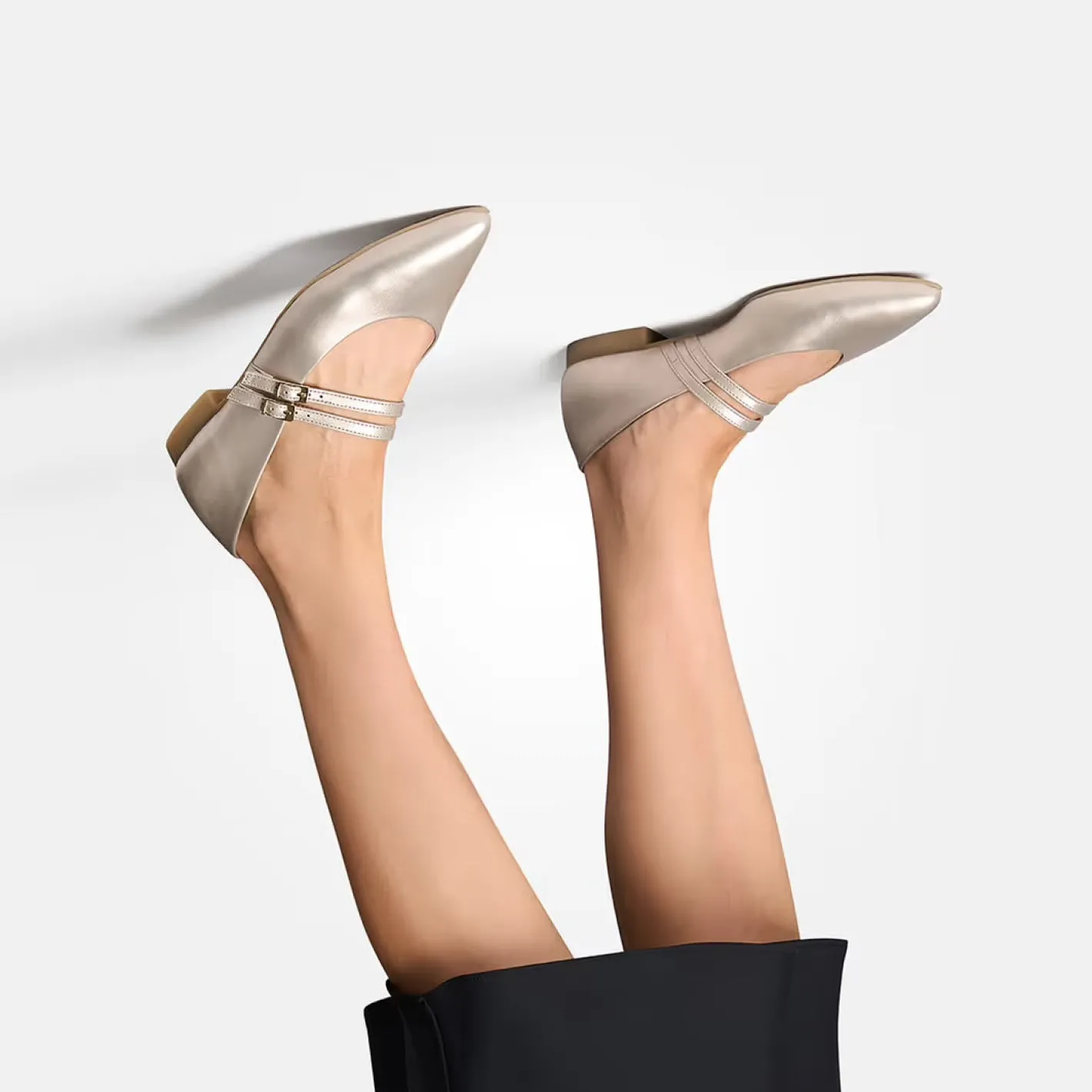 paul_green___gold_balleri_3.webp Paul Green - 1022 Gold Ballerina Pump