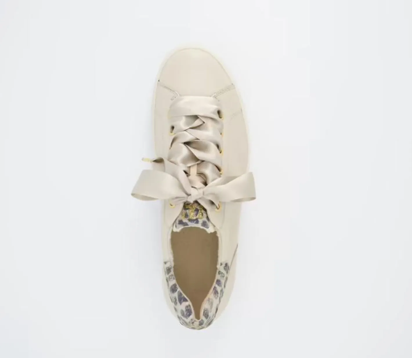 paul_green___taupe_ribbon_1.webp Paul Green - 5520 Taupe Ribbon Trainer