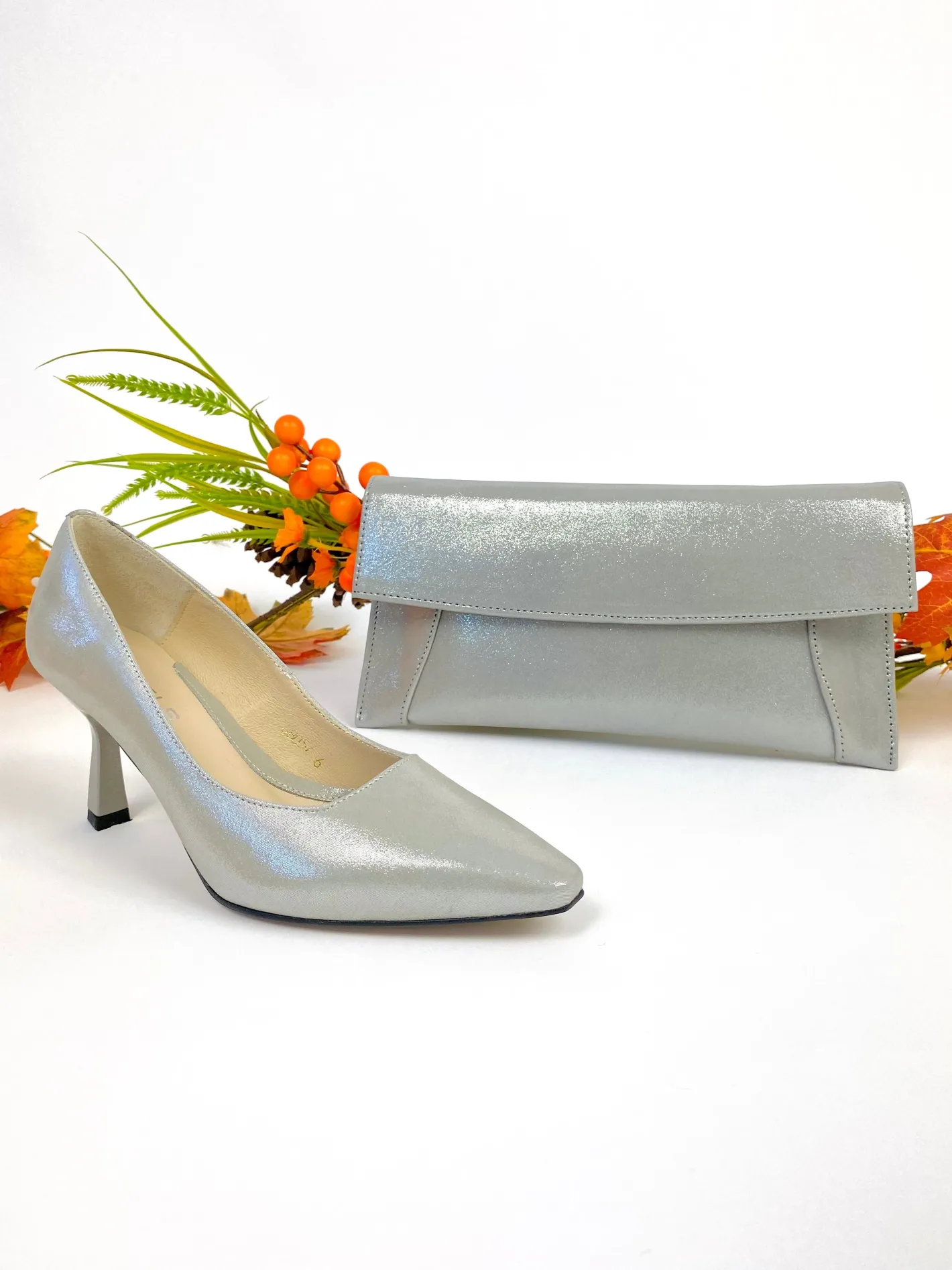 rachels__s_silver_court_s_3.webp Rachels - S8057 Silver Court Shoe