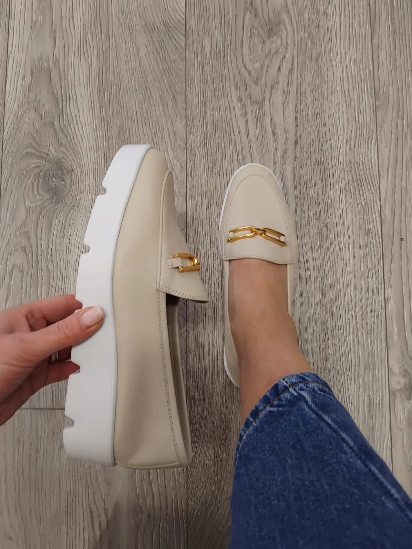 unisa__famo_cream_wedge_l_0.webp Unisa - Famo Cream Wedge Loafer