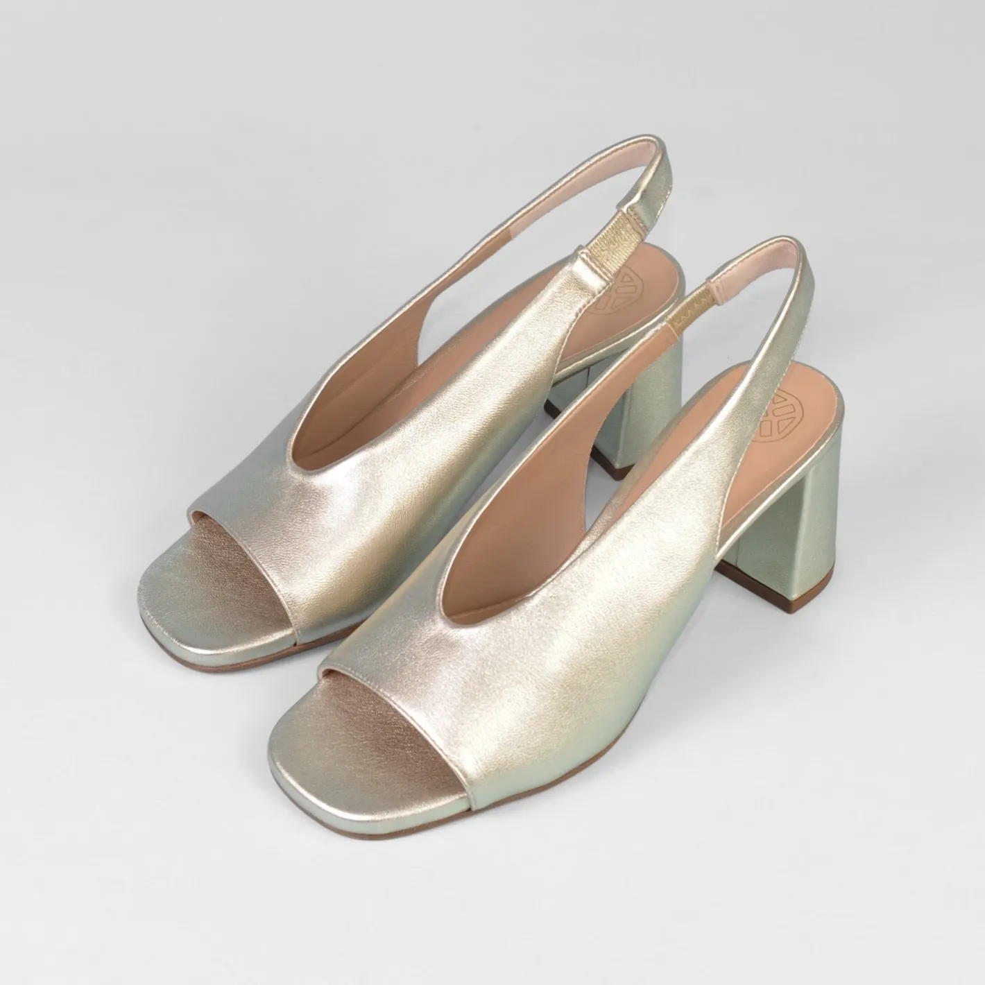 unisa__mondy_gold_slingba_4.webp Unisa - Mondy Gold Slingback