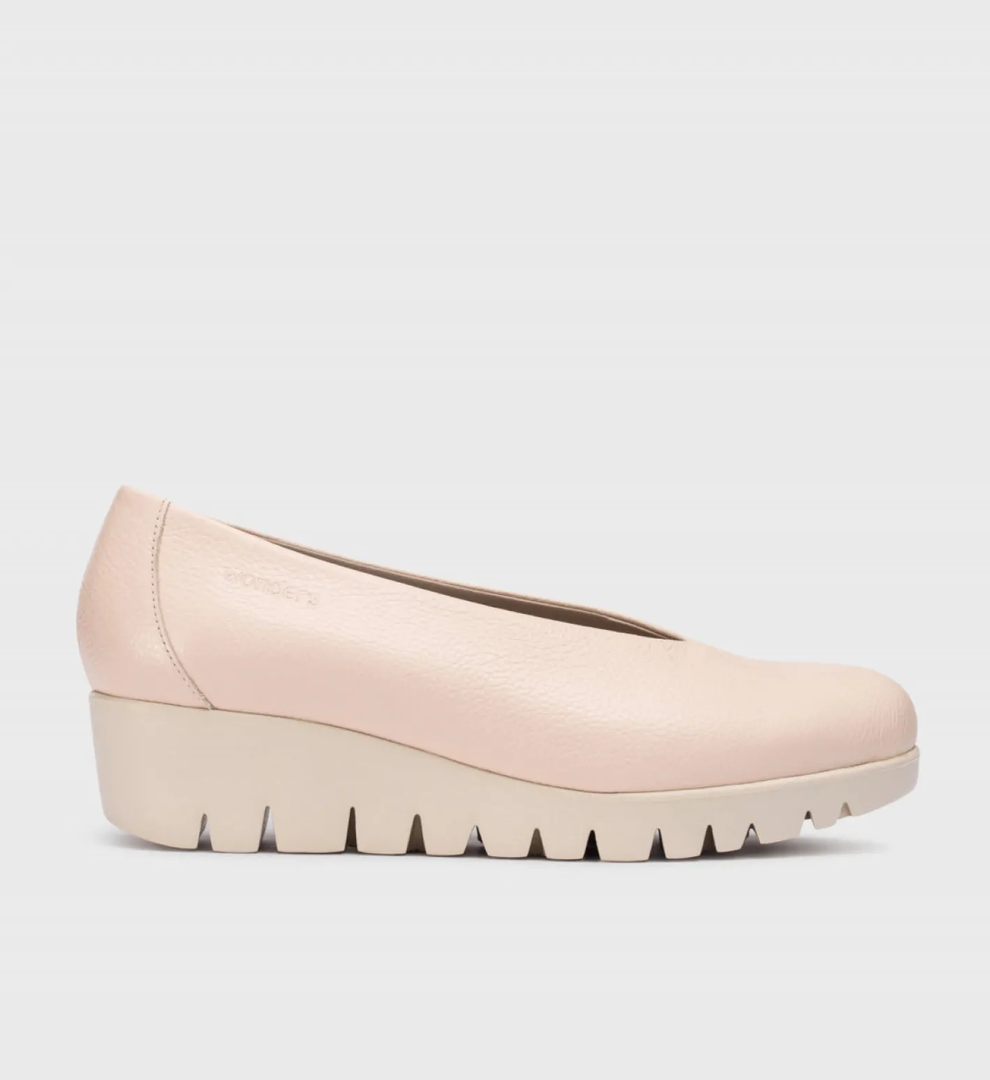 wonders__c_nude_wedge_fly_0.webp Wonders - C-33100 Nude Wedge “Fly” Shoe